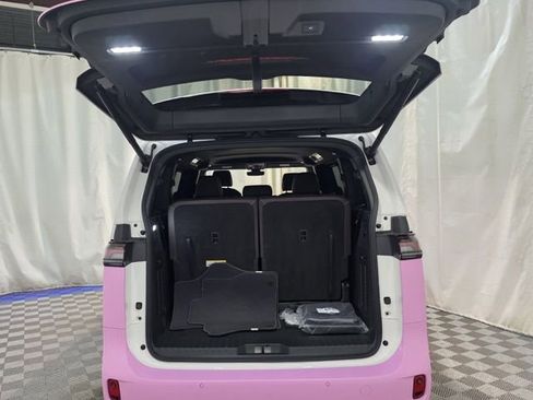 New 2025 Volkswagen ID. Buzz Pro S image 32