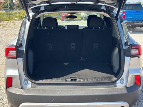 Used 2024 Ford Escape Active w/ Tech Pack #1 AWD/4WD image 11