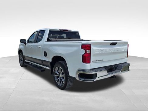 Used 2020 Chevrolet Silverado 1500 LT RWD image 14