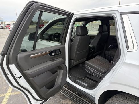 New 2026 Chevrolet Tahoe High Country AWD/4WD image 24