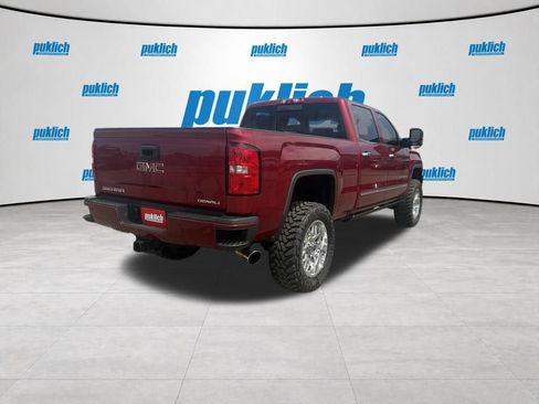 Used 2019 GMC Sierra 2500 Denali w/ Duramax Plus Package AWD/4WD image 7