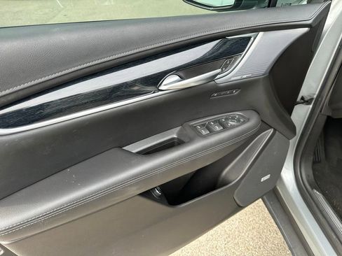 Used 2024 Cadillac XT5 Premium Luxury image 13