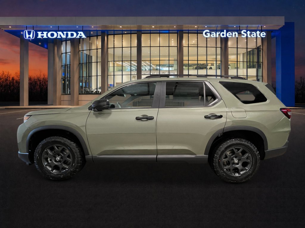 New 2026 Honda Pilot TrailSport image 2