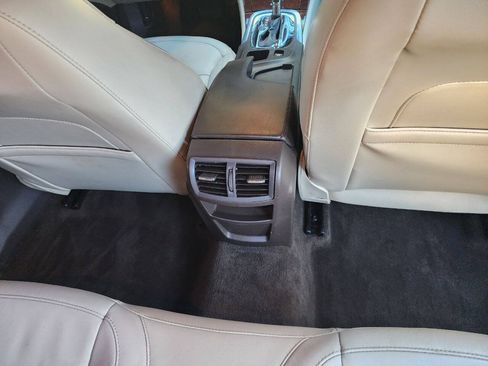 Used 2017 Buick Regal Sport Touring FWD image 30