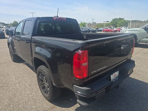 Used 2021 Chevrolet Colorado Z71 w/ Z71 Midnight Edition image 7