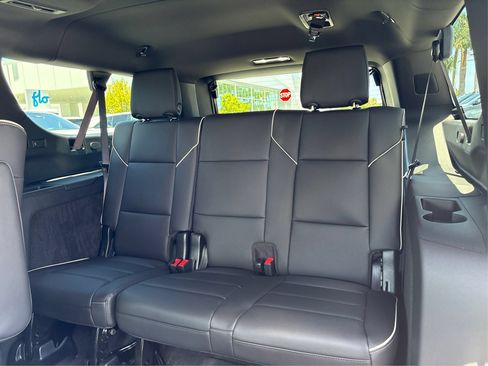 New 2026 Cadillac Escalade ESV Luxury AWD/4WD image 12