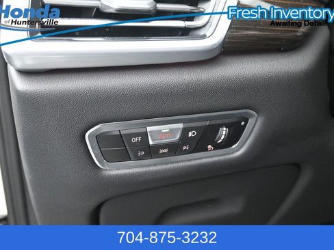 Used 2023 BMW X5 xDrive40i w/ Premium Package AWD/4WD image 16