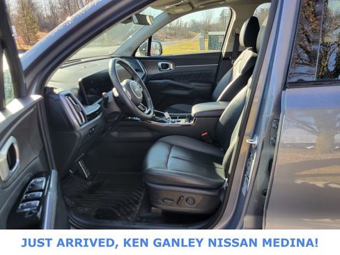 Used 2024 Kia Sorento SX image 14