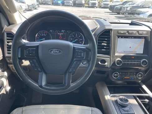 Used 2018 Ford Expedition Limited w/ Equipment Group 302A RWD image 15