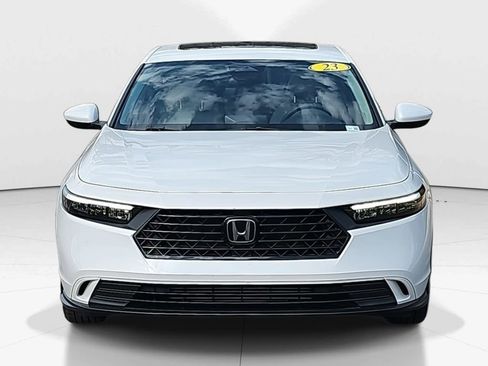Used 2023 Honda Accord EX image 2