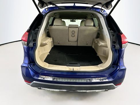 Used 2018 Nissan Rogue SV image 27