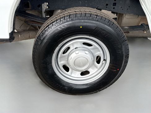 Used 2023 Ford F250 XL image 31