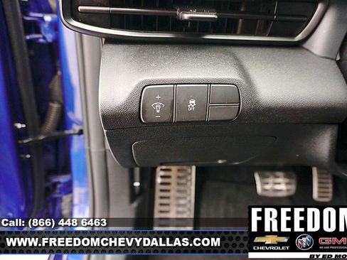 Used 2025 Hyundai Elantra Sport FWD image 18