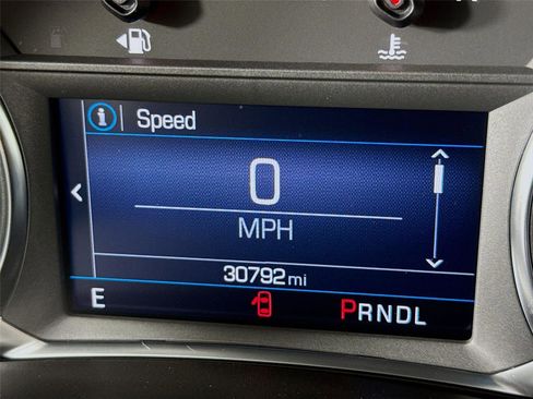 Used 2023 Chevrolet Equinox LS w/ LS Convenience Package AWD/4WD image 2