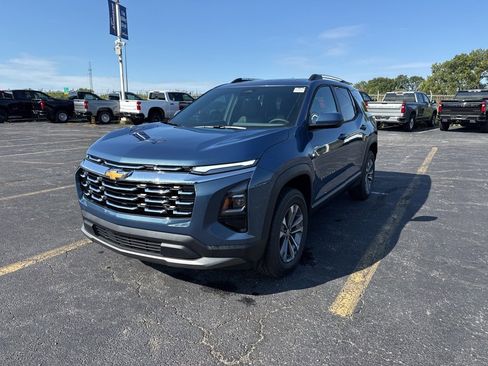 New 2026 Chevrolet Equinox LT w/ Convenience Package II image 17