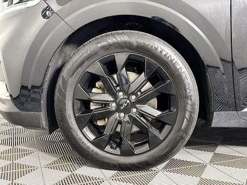Used 2022 Kia Carnival SX FWD image 32