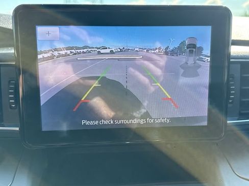 Used 2021 Ford Explorer XLT w/ Equipment Group 202A AWD/4WD image 31