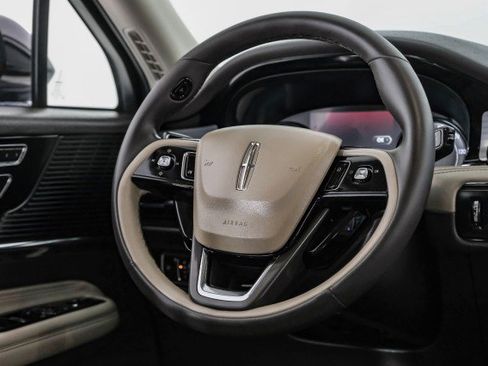 Used 2022 Lincoln Corsair FWD image 14