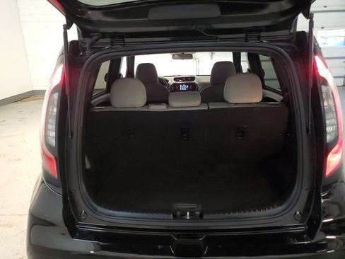 Used 2019 Kia Soul image 24