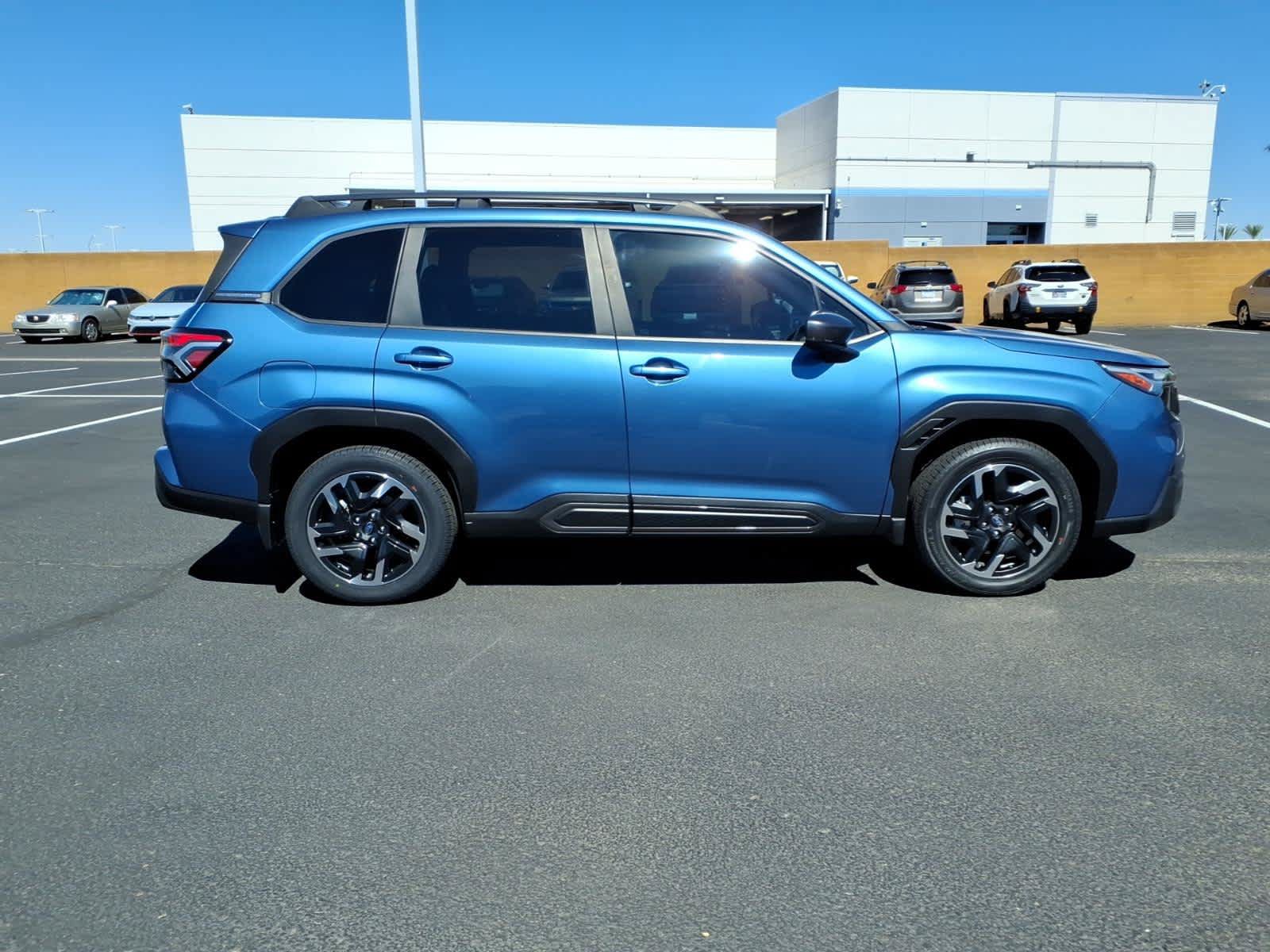 Used 2025 Subaru Forester Limited AWD/4WD image 3
