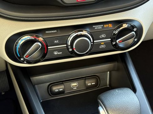 Used 2024 Kia Soul LX w/ Option Group 015 FWD image 24
