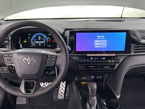 New 2026 Toyota Camry SE image 9