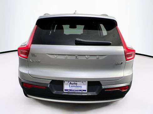 Used 2023 Volvo XC40 B5 Plus w/ Protection Package Premier image 6
