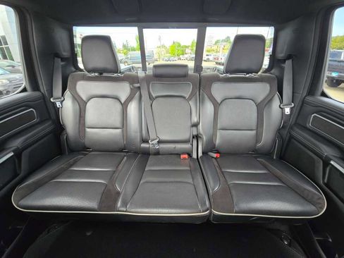 Used 2023 RAM 1500 Laramie AWD/4WD image 18