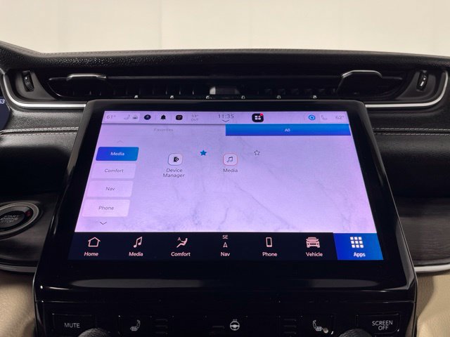 Used 2023 Jeep Grand Cherokee Limited AWD/4WD image 31