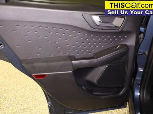 Used 2020 Ford Escape SE image 25