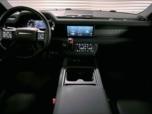 Certified 2023 Land Rover Defender 110 X-Dynamic SE image 18