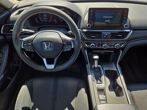 Used 2018 Honda Accord EX image 14