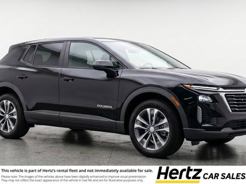 Used 2025 Chevrolet Equinox LT image 1