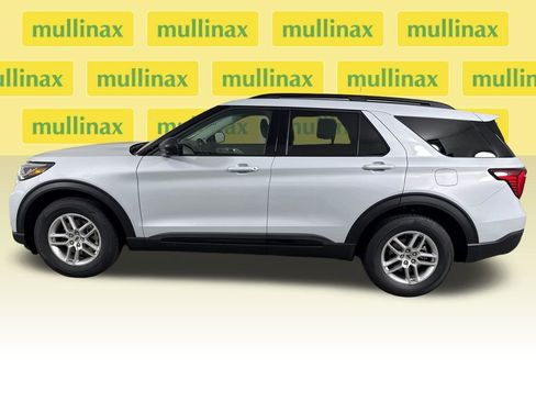 New 2026 Ford Explorer Active RWD image 12