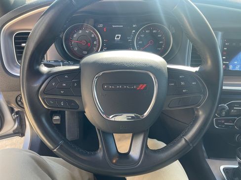 Used 2022 Dodge Charger SXT image 10