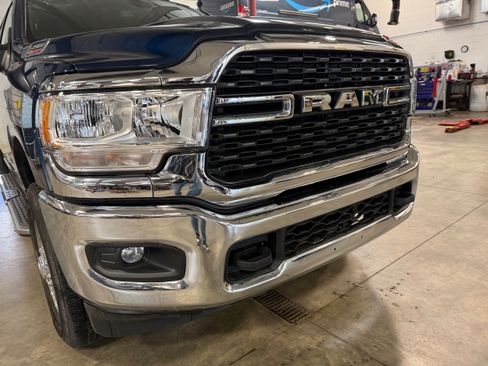 Used 2024 RAM 2500 Big Horn w/ Bed Utility Group AWD/4WD image 2
