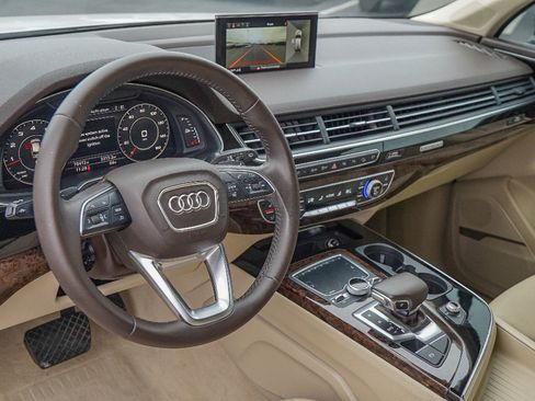 Used 2019 Audi Q7 3.0T Premium Plus w/ Premium Plus Package image 7