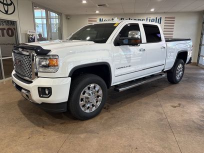 Used 2016 GMC Sierra 2500 Denali w/ Duramax Plus Package