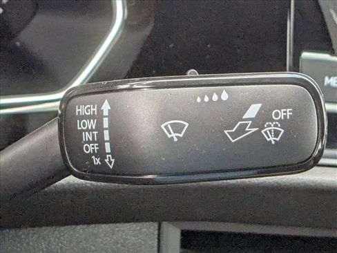 Used 2024 Volkswagen Jetta Sport image 28