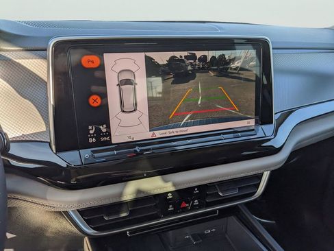 New 2026 Volkswagen Atlas Peak Edition AWD/4WD image 21