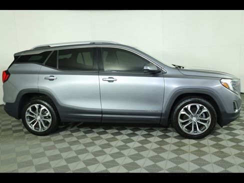 Used 2020 GMC Terrain SLT w/ Preferred Package image 5