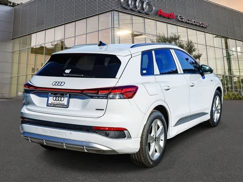 New 2026 Audi Q4 e-tron Premium image 4