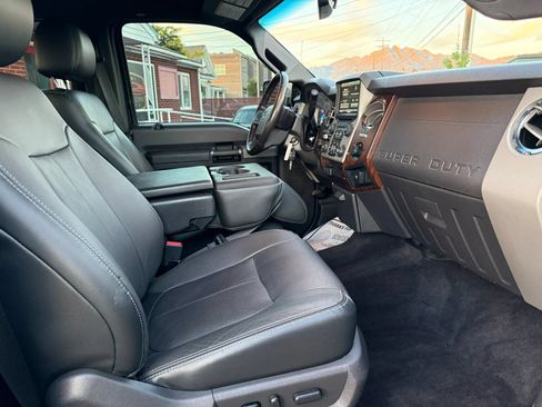 Used 2016 Ford F250 Lariat w/ Chrome Package AWD/4WD image 23