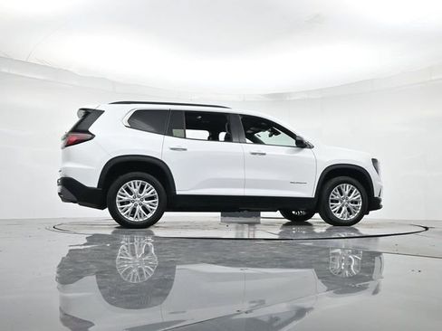 Used 2024 GMC Acadia Elevation image 32