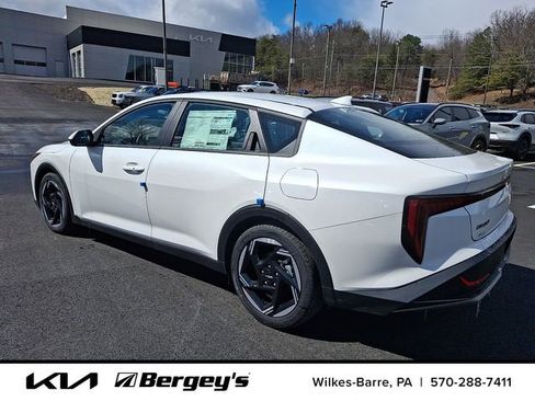 New 2025 Kia K4 EX image 4