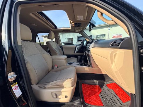 Used 2010 Toyota 4Runner Limited AWD/4WD image 72