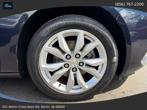 Used 2018 Chevrolet Impala LT w/ LT Convenience Package image 38