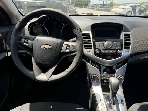 Used 2016 Chevrolet Cruze LT FWD image 24