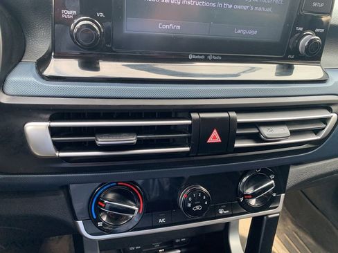 Used 2021 Kia Seltos S AWD/4WD image 15