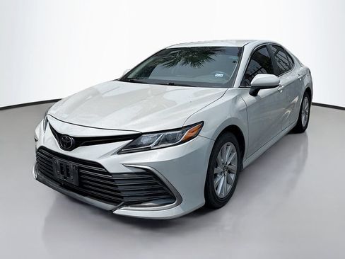 Used 2023 Toyota Camry LE FWD image 3
